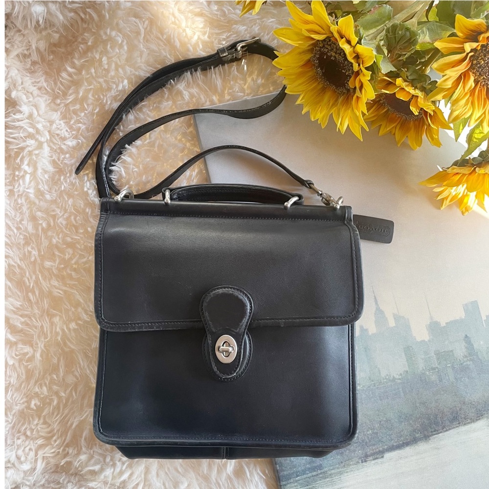 Coach Black Leather Bag  🎈